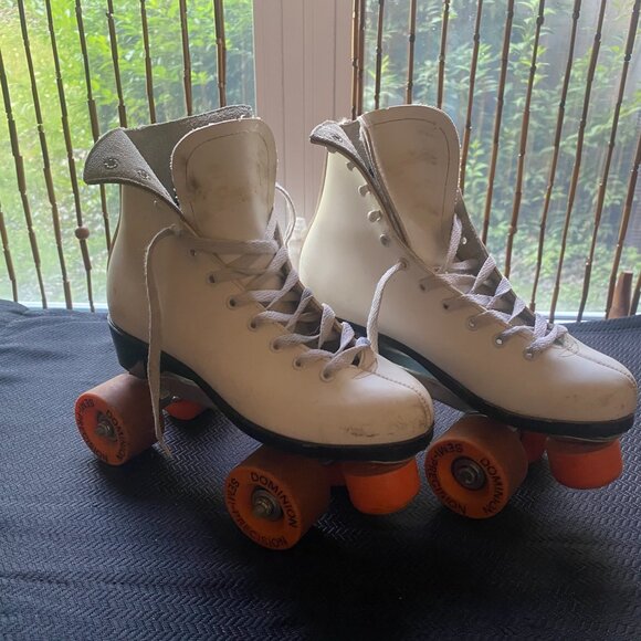 98-(VC) Vintage. 1980s Dominion Rollerskates. - Picture 4 of 8